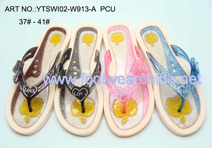 PVC-Slippers-Crystal-Shoes-Garden-Shoes